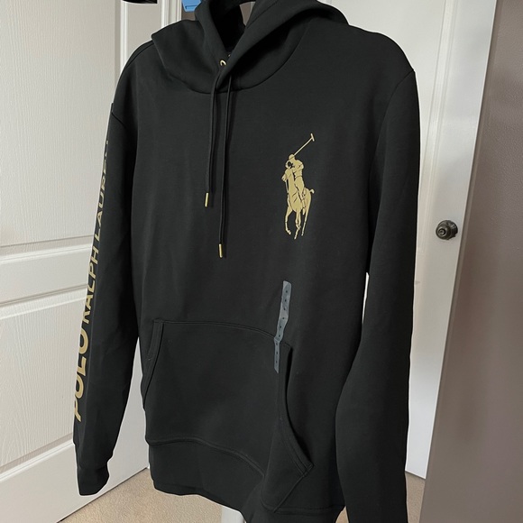 MEN’S Polo Ralph Lauren Black Hoodie with Gold - Picture 3 of 4